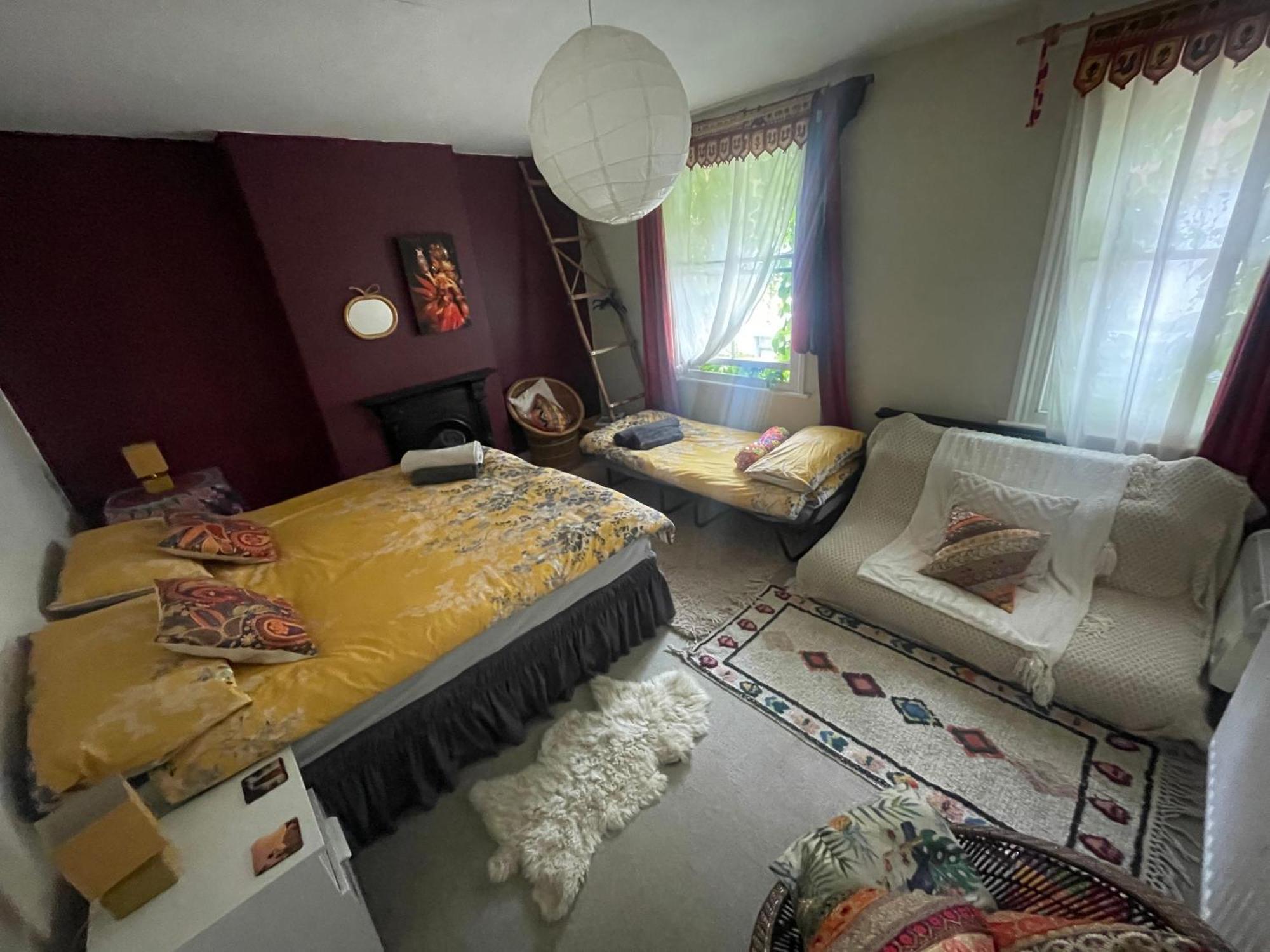 Homestay In The Heart Of Avalon Glastonbury Zewnętrze zdjęcie